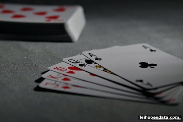 雷火电竞视角：飞禽走兽血战麻将的思维进阶指南